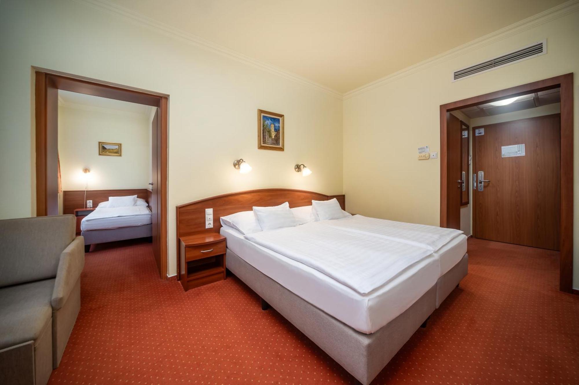 Hungarospa Thermal Hotel Hajdúszoboszló Esterno foto